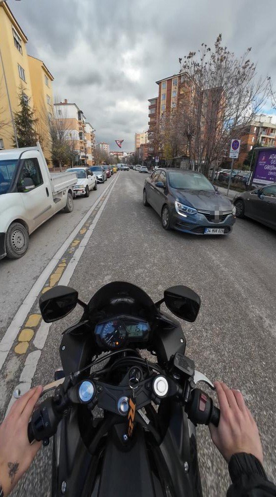 Ters Yöne Giren Sürücü Tehlikeye Davetiye Çıkardı