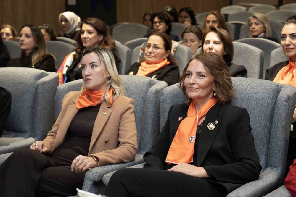 Girişimci Kadınlar, Siber Şiddete ’dur’ Dedi