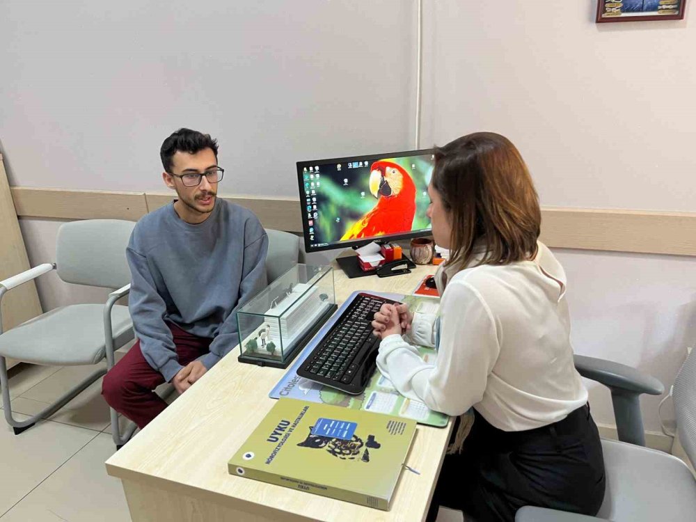 Kronik Uyku Yoksunluğu Alzheimera Yol Açabilir