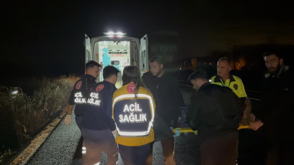 Otomobil Tarlaya Uçtu!