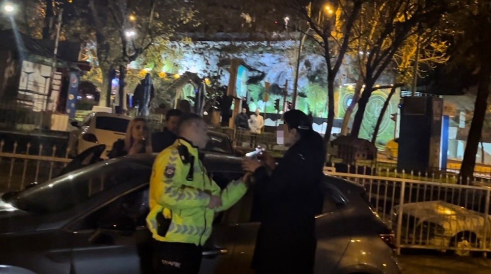 Polislerin Sabır Sınavı: 1.96 Promil Alkollü Sürücü Uygulama Noktasını Birbirine Kattı