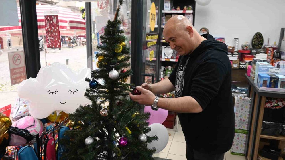 Yılbaşı Öncesi Hediyelik Eşya Ve Süsleme Talebi Arttı