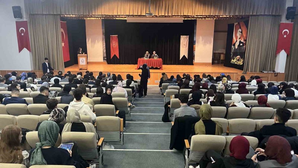 Genç Beyinler, Şimdiden Türkiye’nin Geleceğine Işık Tutuyor