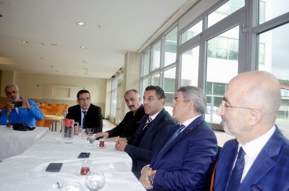 Şampiyon Güreşçilere Destek Sözü