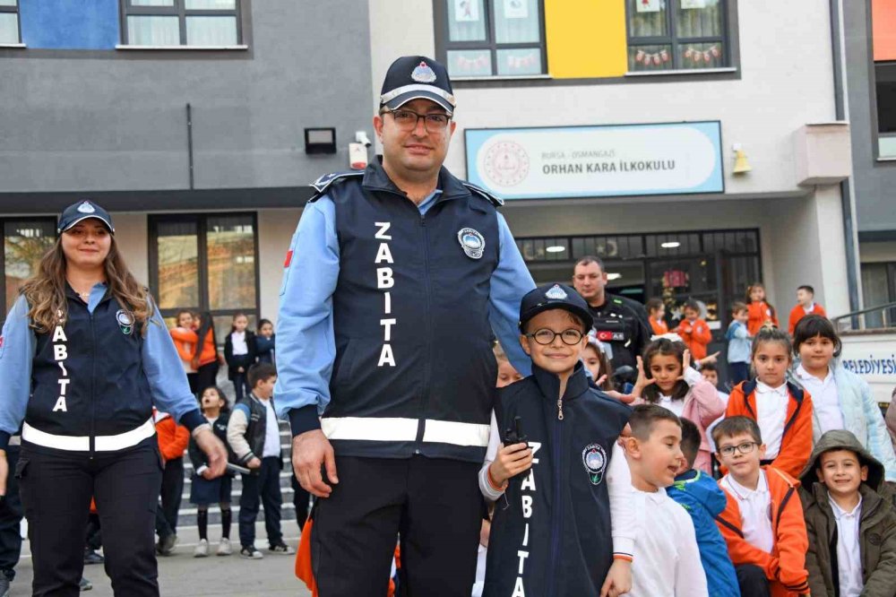 Minikler Zabıtanın Görevlerini Öğrendi