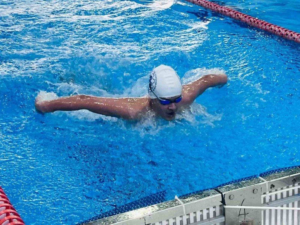 ’Okul Sporları Gençler İl Birinciliği Yüzme’ Müsabakaları Sürüyor