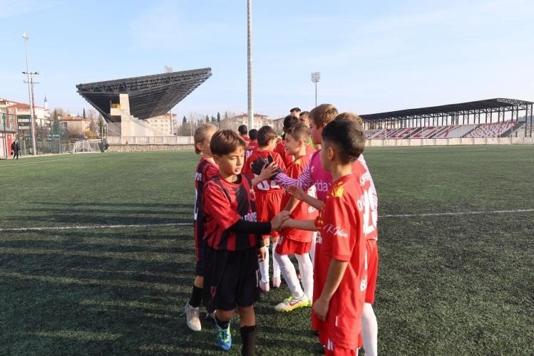 Yıldız Erkekler Futbol Müsabakaları Tamamlandı