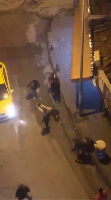 Dövmekle Yetinmediler, Yerde Tekmelediler