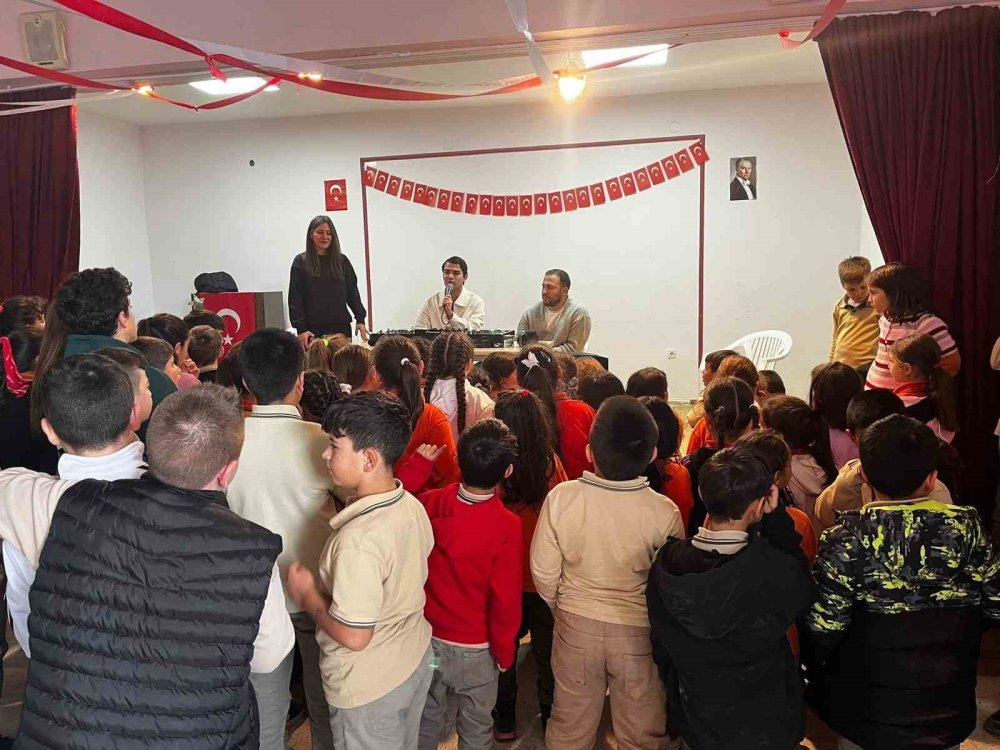 Öğrenciler Dj İle Buluştu