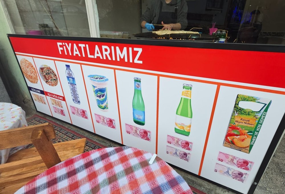 Geleneksel Yöntemlerle Yaptığı Gözlemelerle Geçmişin İzlerini Yaşatıyor