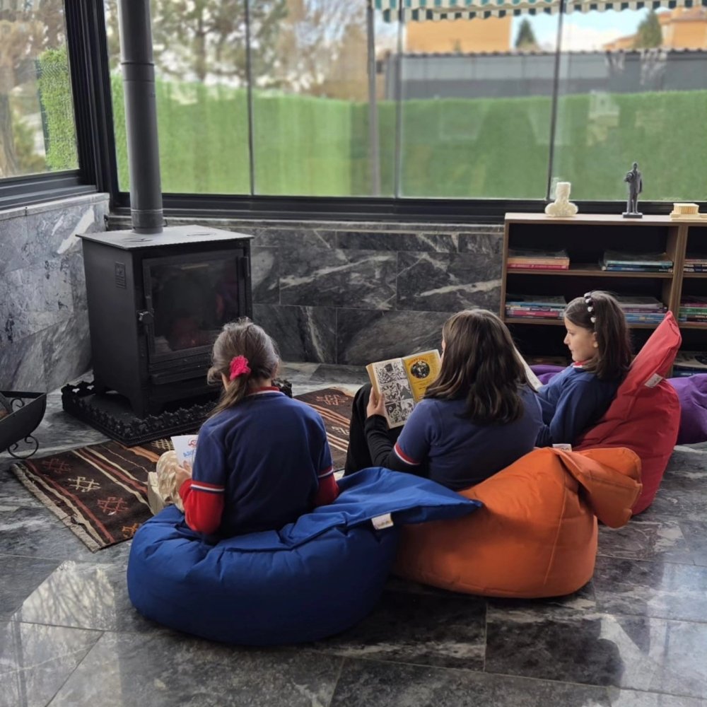 Kitap Okuma Etkinliği Düzenlendi