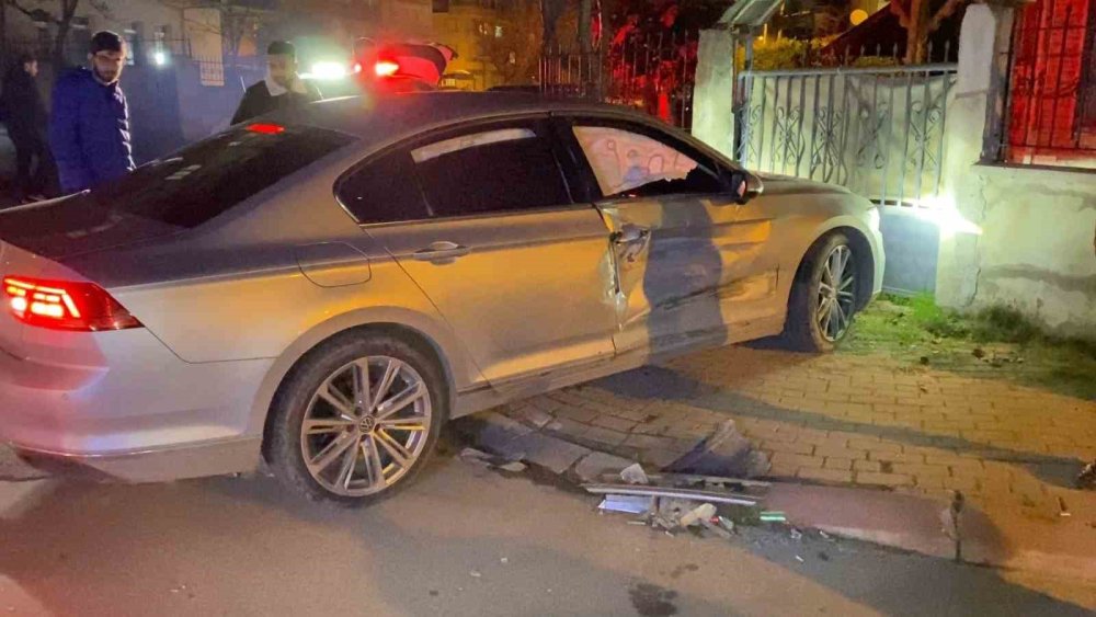 Yaşanan Trafik Kazasında 1 Kişi Yaralandı