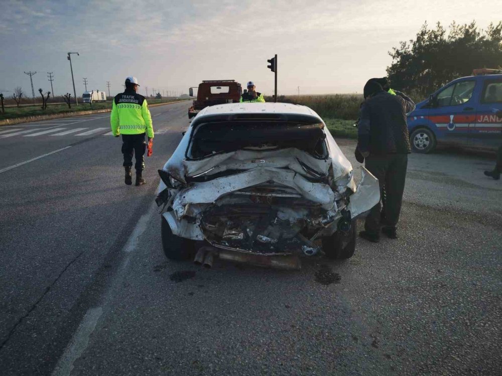 15 Yaşındaki Çocuk Trafik Kazasında Hayatını Kaybetti