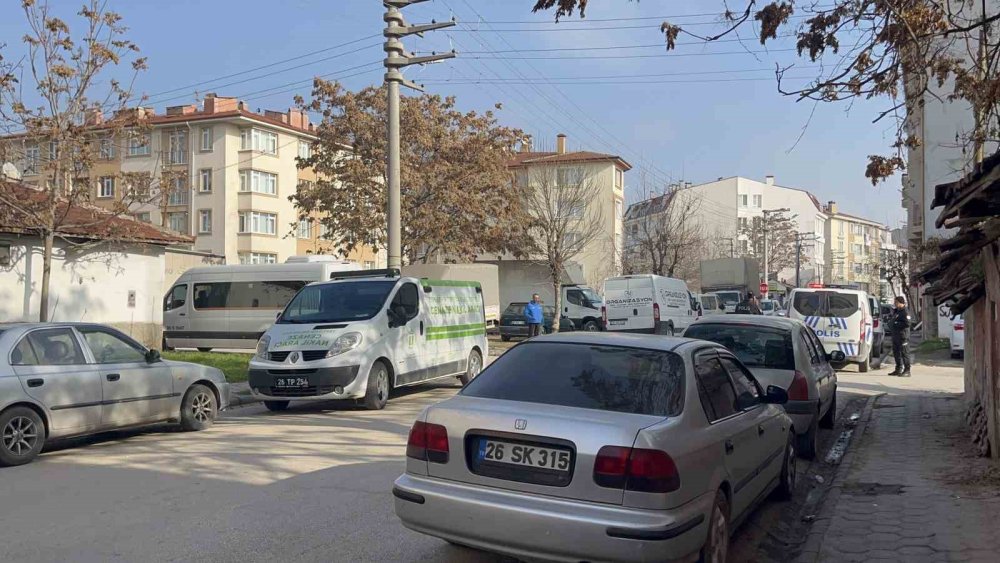 74 Yaşındaki Şahıs Evinde Ölü Bulundu