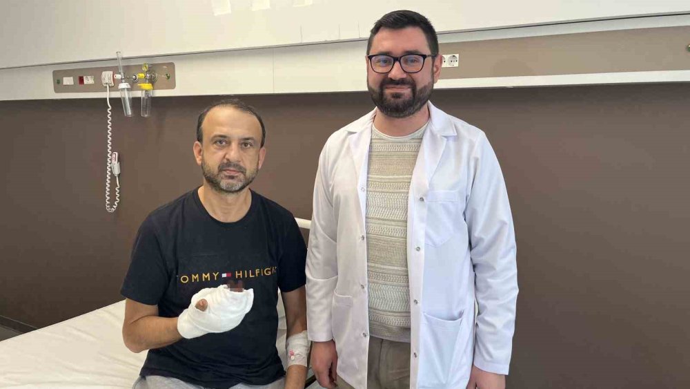 Kopan Parmağını Buz Poşetine Koyup Türkiye’ye Geldi