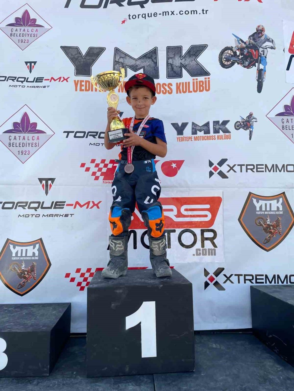 Minik Motokrosçu Sezonu Şampiyonlukla Tamamladı
