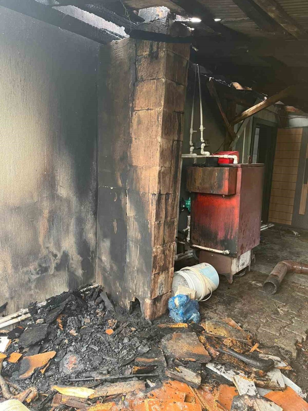 Osmaneli’de Ev Yangını