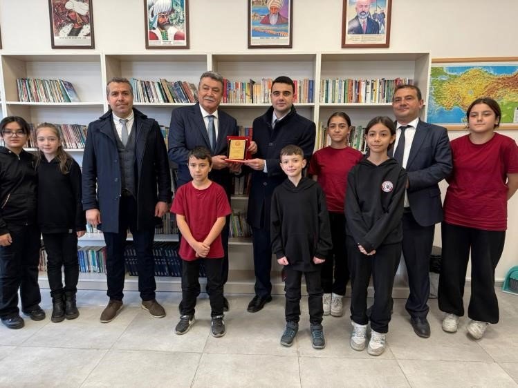 Hayırsever Desteğiyle Okul Kütüphanesi Yenilendi