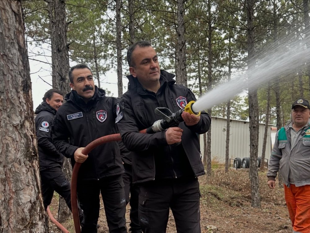 Orman Yangınlarıyla Mücadelede Gönüllü Oldular