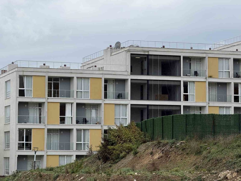 Eğitim İçin 4 Bin 301 Kilometre Yol Kat Ettiler, Şimdi Kapı Önündeler