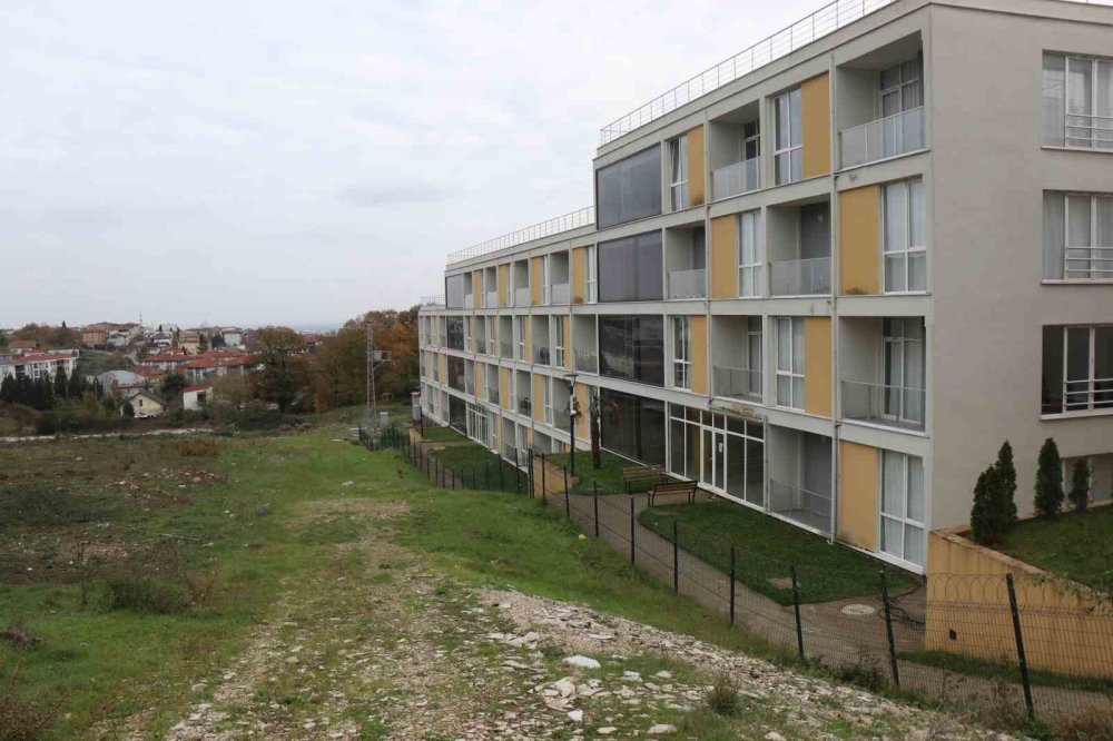 Eğitim İçin 4 Bin 301 Kilometre Yol Kat Ettiler, Şimdi Kapı Önündeler