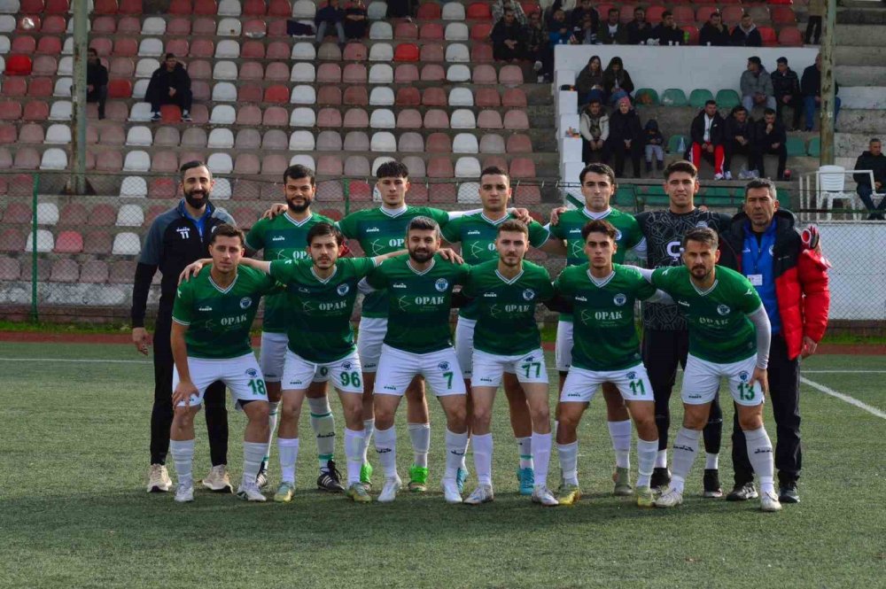 Osmaneli Gençlerbirliği Spor Kayıpsız Devam Ediyor