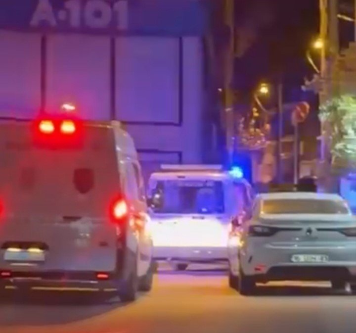 Şüpheli Ölüm: Baba Ve Kızı Evde Ölü Bulundu