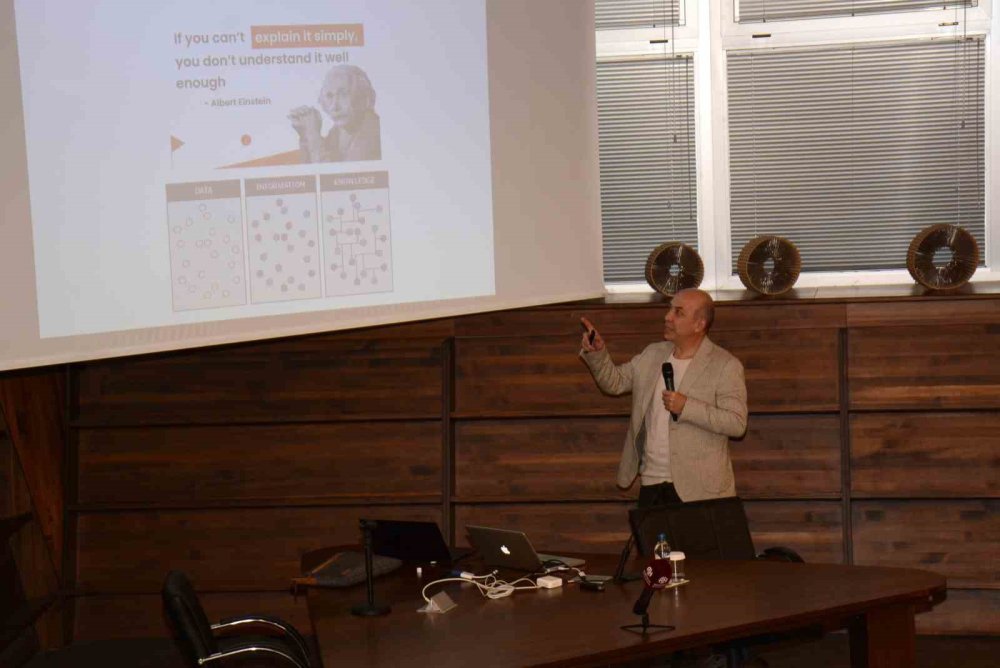 ’Yapay Zekâ Ve Sağlık’ Semineri Düzenlendi