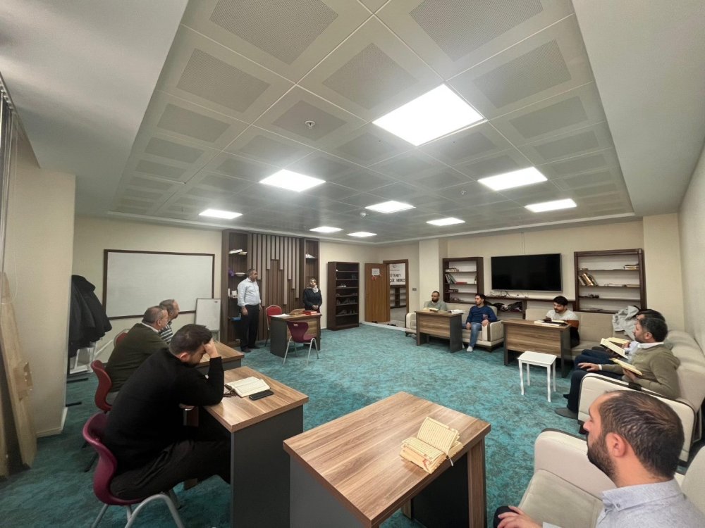 İl Müftülüğü’nde Hizmet İçi Eğitim Kursları Sürüyor