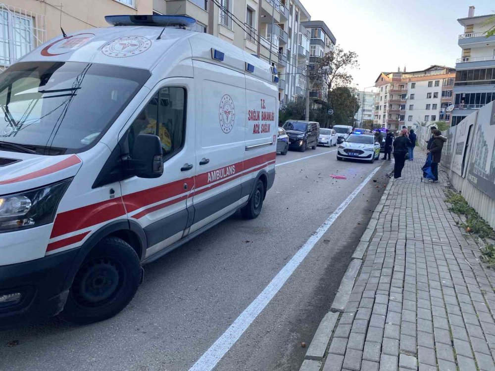 Motosikletin Çarptığı Kadın Yaralandı