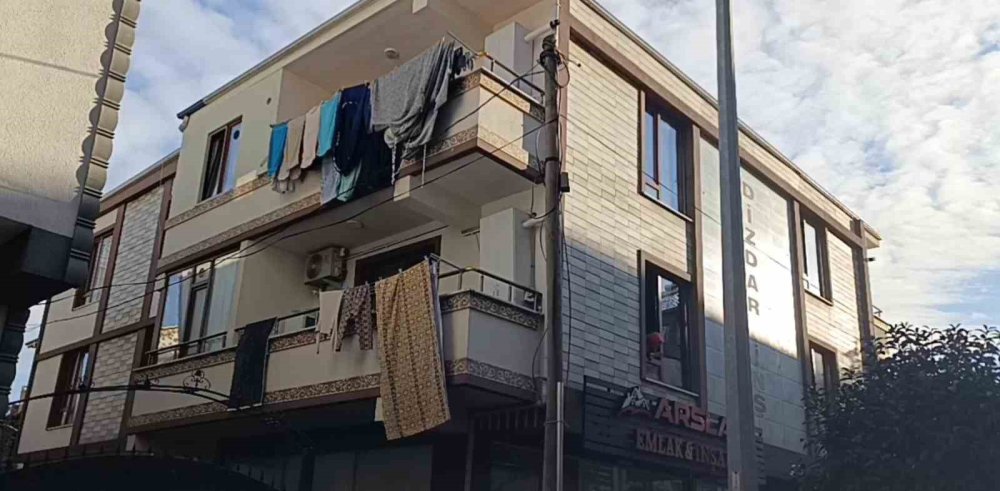 Şüpheli Ölüm: 3 Çocuk Babası 67 Yaşındaki Adam Evinde Ölü Bulundu