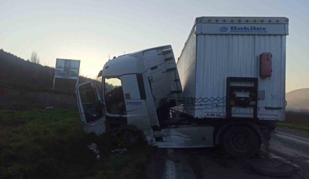 Tır Kontrolden Çıktı 1 Kişi Yaralandı