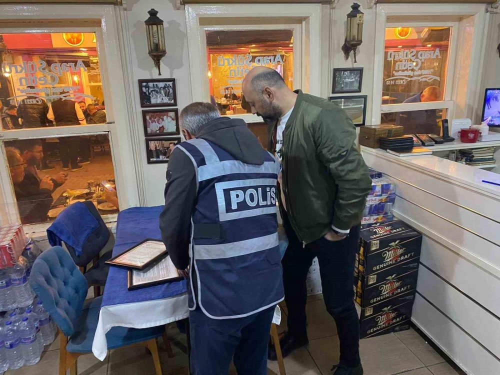 Aranan Şahıslar Yakalandı, Uyuşturucu Madde Ele Geçirildi