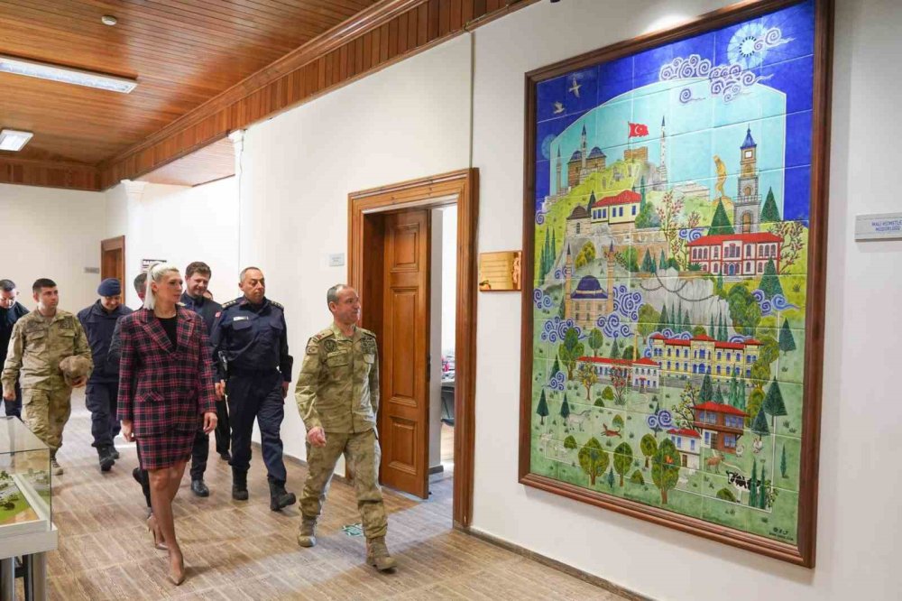 Jandarmadan Bilecik Belediyesi'ne ziyaret