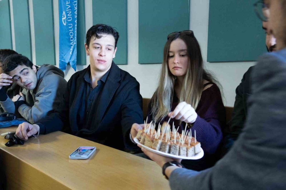 ’Toprağın Altından Sofranın Üstüne: Küllüoba’da Ekmeğin Arkeolojisi’ Başlıklı Seminer Düzenlendi