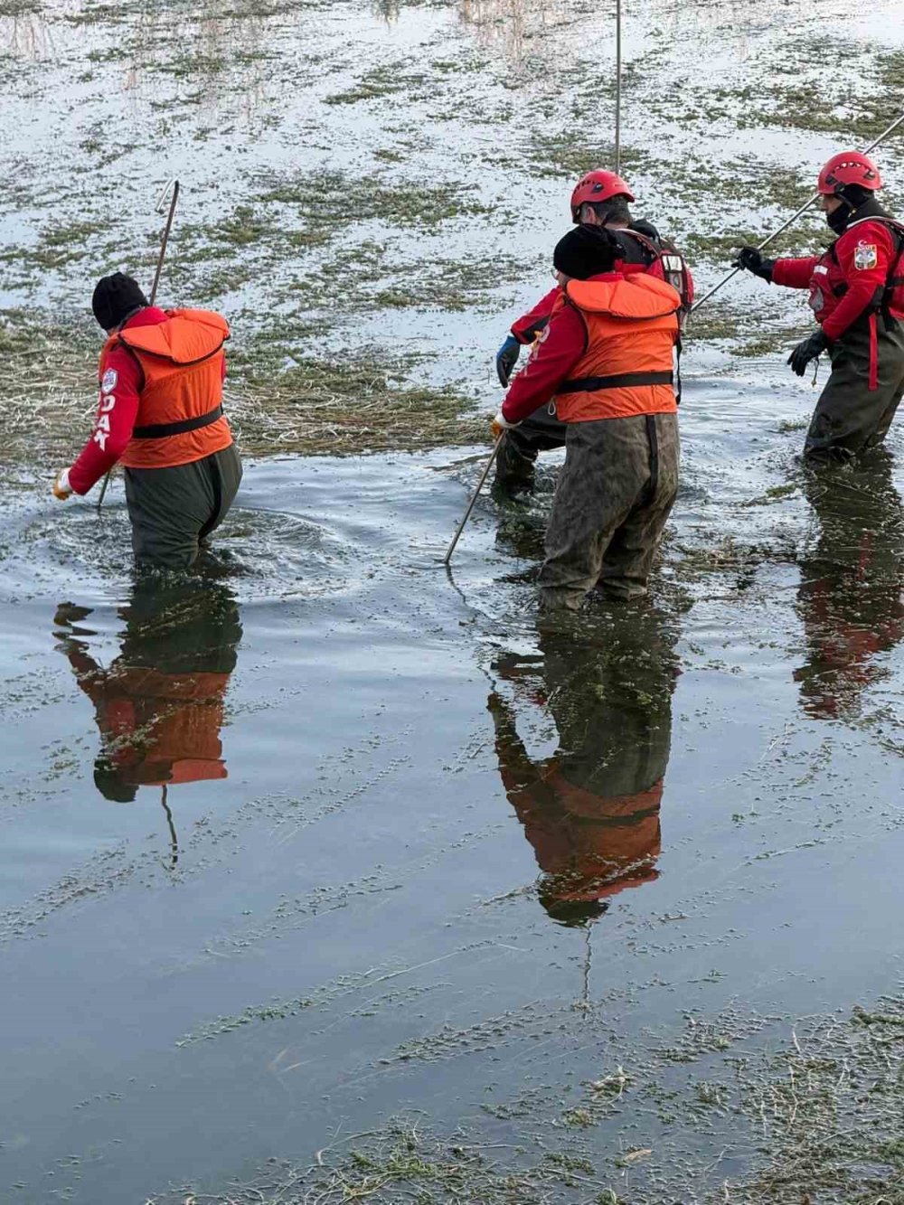 4 Gündür Kayıp Öğretmen İçin Suda Arama Çalışmaları Başlatıldı