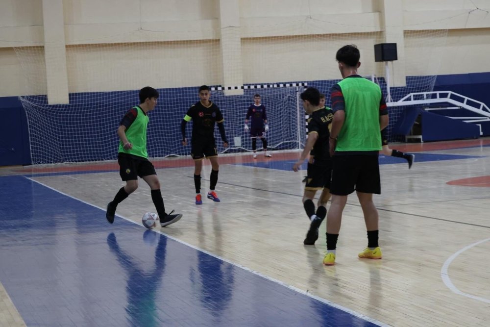 Bilecik’te Genç Erkekler Futsal Müsabakaları Büyük Heyecana Sahne Oluyor