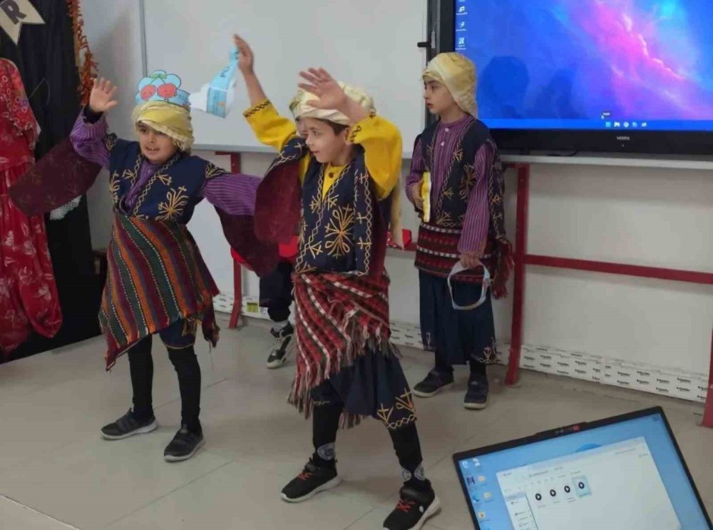 Miniklere Yerli Malı Kullanımının Ülke Ekonomisine Katkıları Anlatıldı