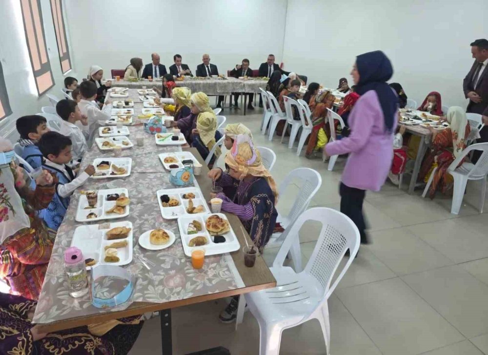 Miniklere Yerli Malı Kullanımının Ülke Ekonomisine Katkıları Anlatıldı