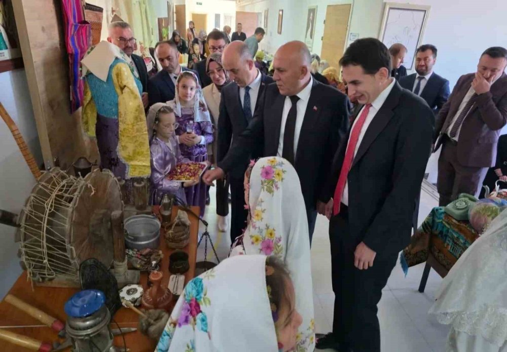 Miniklere Yerli Malı Kullanımının Ülke Ekonomisine Katkıları Anlatıldı