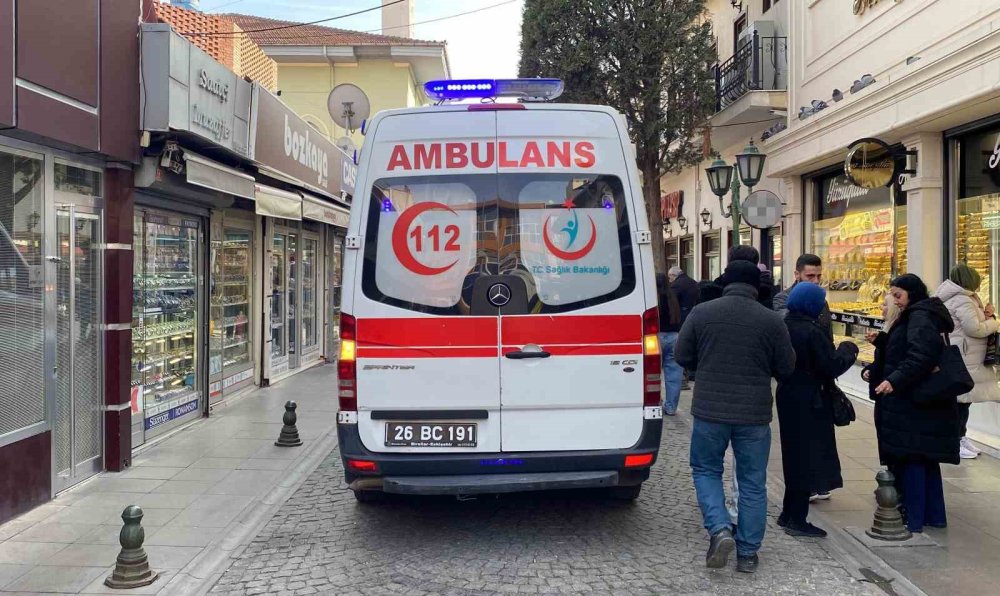 Eskişehir’de Hamamda Yere Düşen Vatandaş Hastanelik Oldu