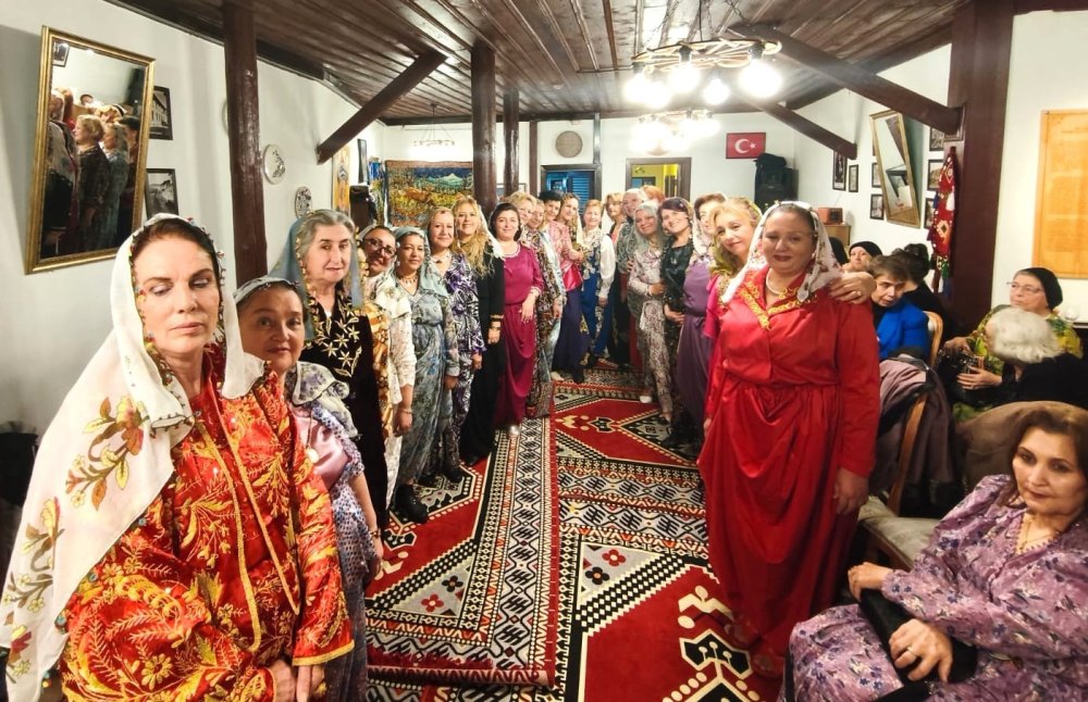 Kütahya’da ’şalvar Gecesi’yle Gelenekler Yaşatıldı