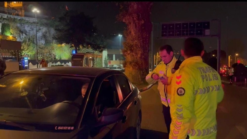 Yılbaşı Öncesi Polis Ekipleri, Denetimlerini Sıklaştırdı