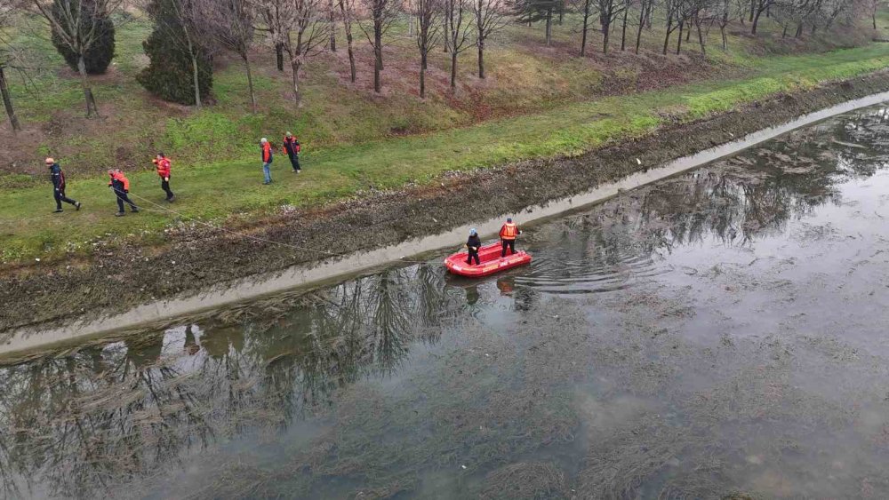 6 Gündür Kayıp Olan Öğretmeni Bulmak İçin Çalışmalar Devam Ediyor