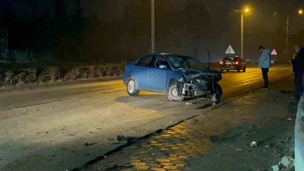 Aynı Anda Aynı Caddede 4 Kaza!