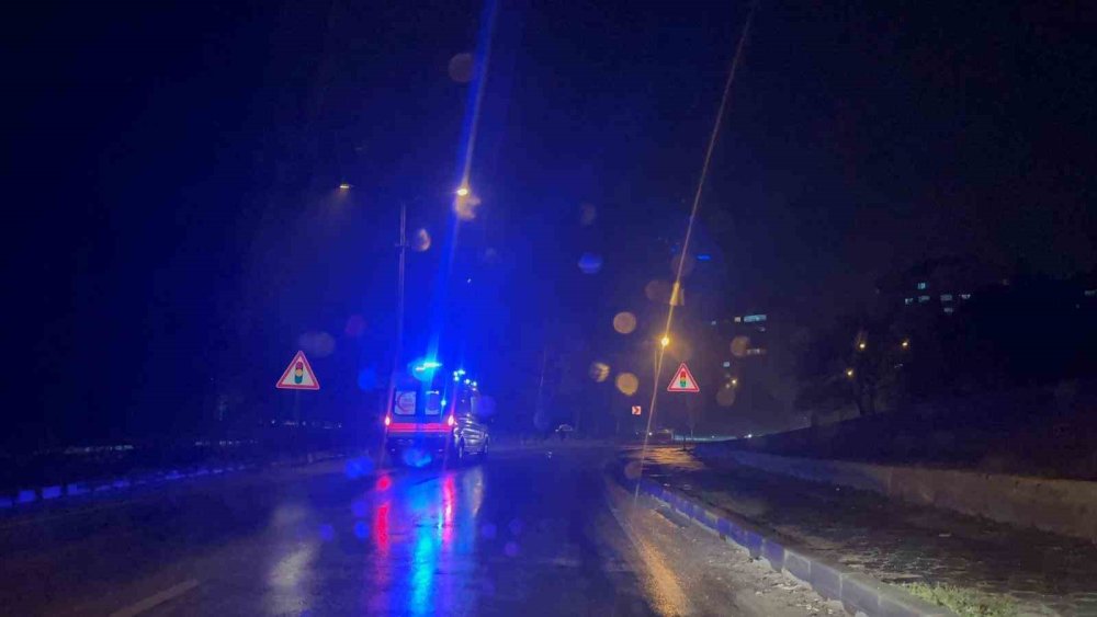 Aynı Anda Aynı Caddede 4 Kaza!