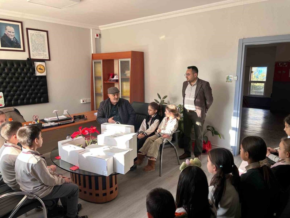 Öğrenciler Tarafından Gönderilen Mektuplara Duyarsız Kalmadı