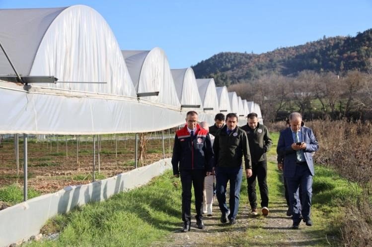 Yüzde 50 Hibeli Modern Sera Üretime Katkı Sağlıyor