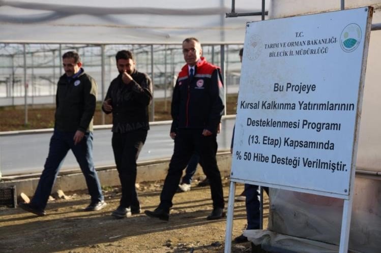 Yüzde 50 Hibeli Modern Sera Üretime Katkı Sağlıyor