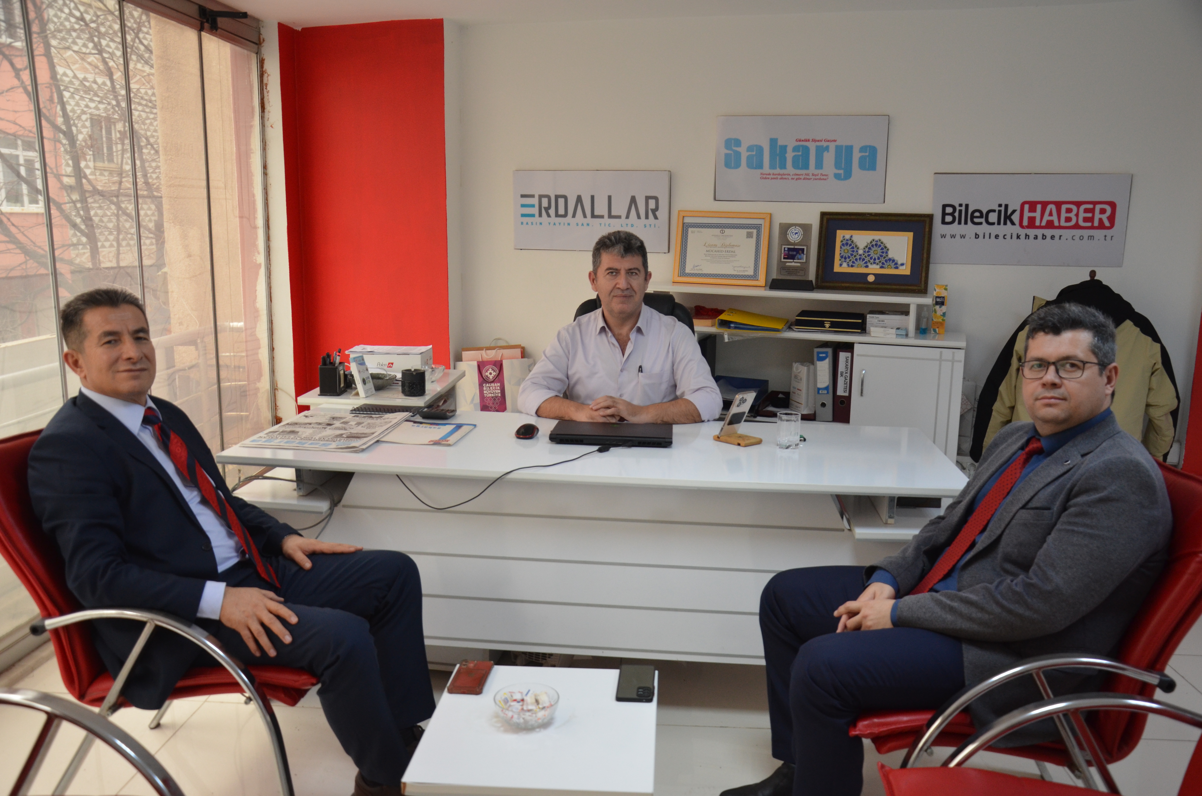 denetimli-serbestlik-muduru-erkan-colaktan-gazetemize-ziyaret-2.jpg